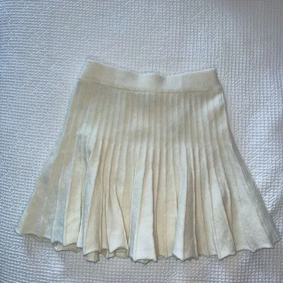 Cream Ribbed Knit Skirt - Picture 2 of 5